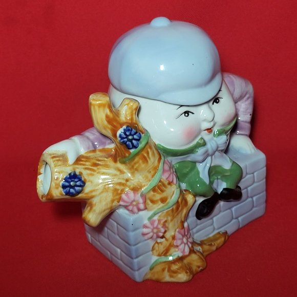 Vintage Feitx Humpty Dumpty Sitting On  Wall Decorative Porcelain Teapot - Picture 3 of 14